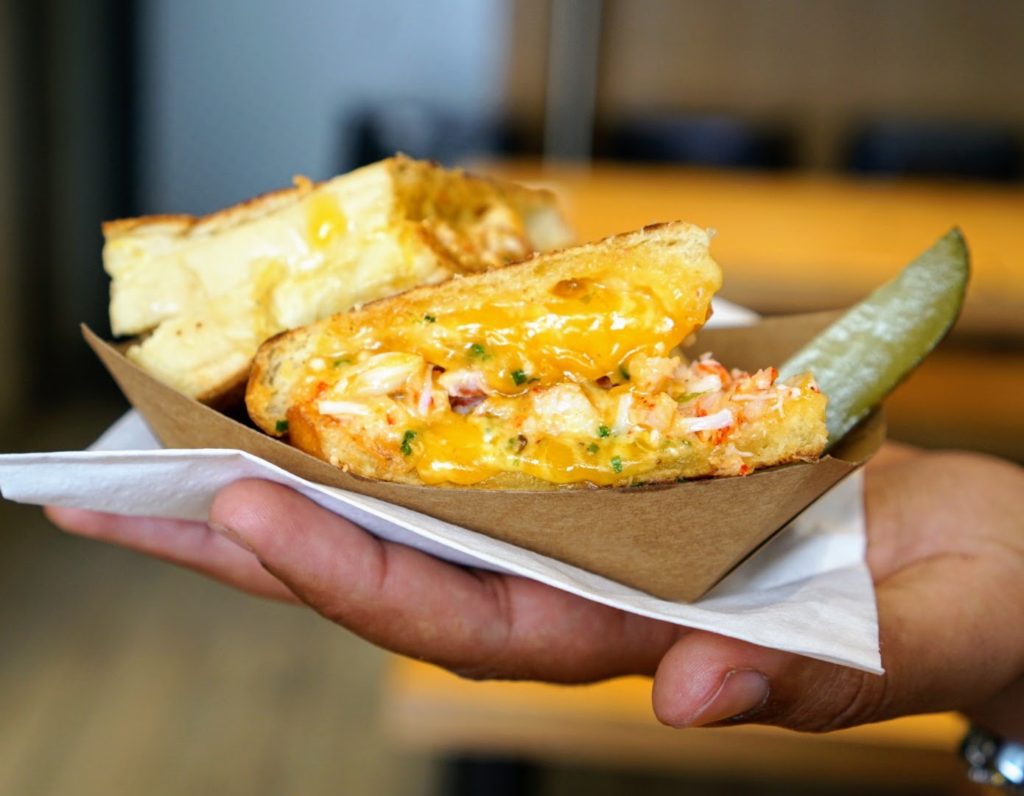 homer lobster the best lobster roll in Paris