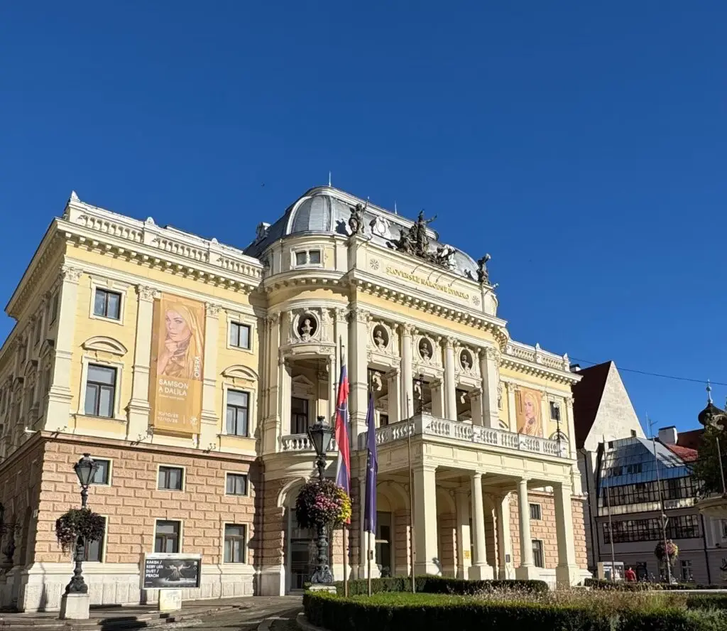 Autumn Sunday Vienna to Bratislava